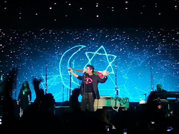 AlejandroSanz's tweet photo. Gracias. ;) gran recuerdo RT @loregaga82: @AlejandroSanz qué gran concierto, inolvidable!!! http://t.co/UdOX8uMg46
