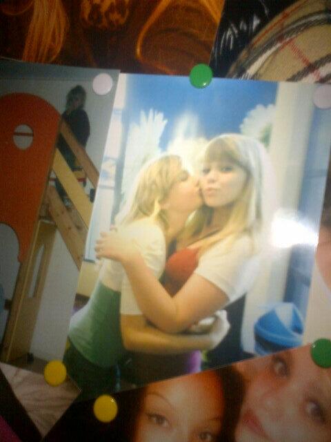 Isabellaaax's tweet photo. Zal de tijden met jou nooit vergeten schat! Je moet weten dat jij me leven echt speciaal maakte! @Jacinthax1 http://t.co/98WEWkVS5W