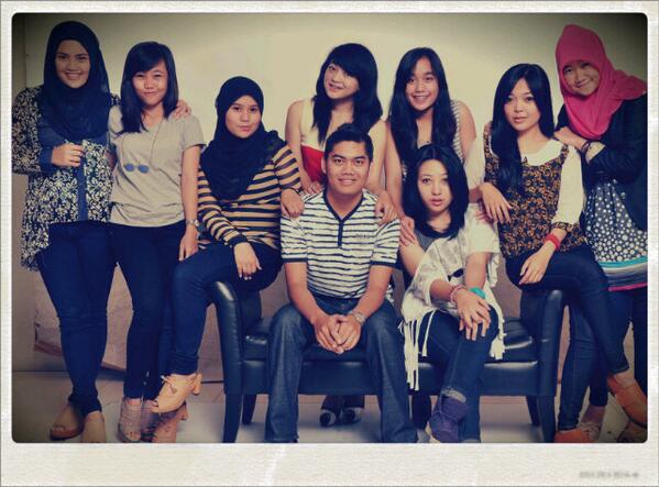 cuslicious's tweet photo. "@evaamelani: @giintaan @MMargalita @HairiraNindya @sitisuryani14 @Radesta_2 @ecikayanti @Fujirumarti @firmandrmawan http://t.co/fv1ognIahR"