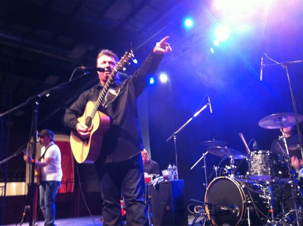 steveholzer01's tweet image. Shook hands with @JoeDiffieOnline tonight.  No big deal. #Stompede