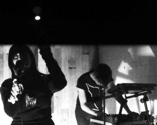 PHOSPHOR_BAND's tweet photo. Friday night with @XenoOaklander http://t.co/HreWnkbsx1