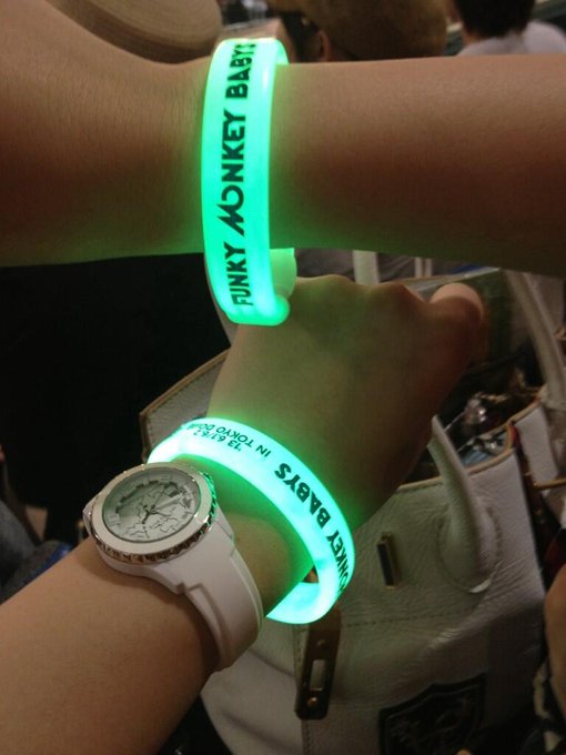 ファンモン解散ライブ行ってきた～( &acute; ▽ ` )ﾉすごく良かった♡ http://t.co/9RRQjeB5EL