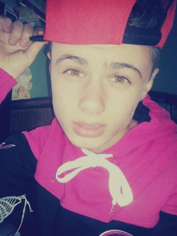 BenSskn's tweet photo. Hey, salut toi :')♥ http://t.co/lOOa8ETxmS