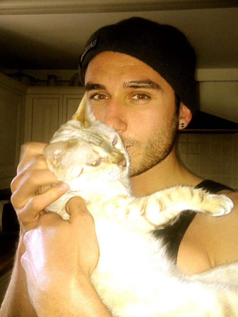 Clobo On Twitter “charlieclapham My Babes Cleo Kittycat T
