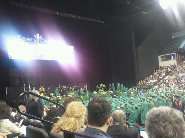 akwon15's tweet image. Just a little flashforward to us in a few days!! #fremdgraduation #samecolors #seniors13