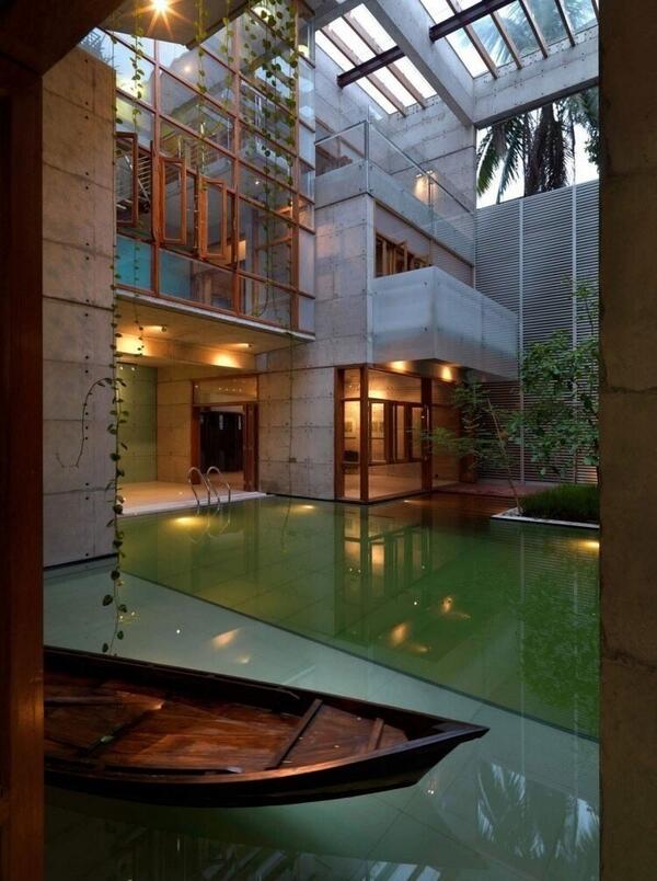 TheRichPictures's tweet photo. Pool in the middle of your house. http://t.co/3jlT4r0LxU