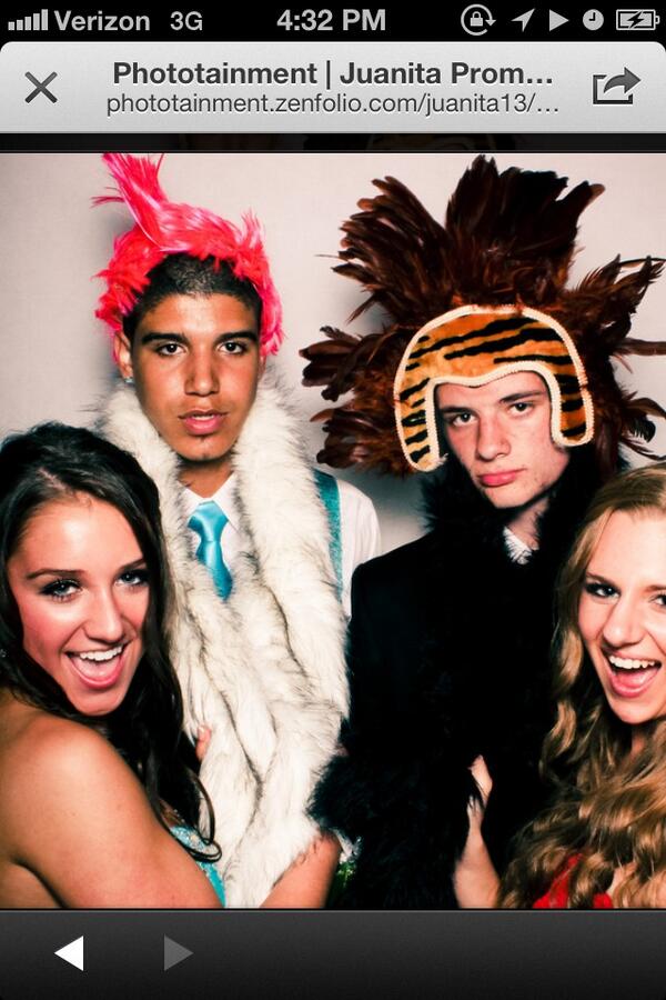 sonics25's tweet photo. Hahah too great @Lizzie_Gio @ADmartin35 #jess http://t.co/JaTXJWmoil