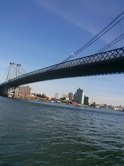 Williamsburg Bridge #NYCBound http://t.co/aXPh5OiLLr<a href="/tag/nycbound"class="tags">#NYCBound</a>