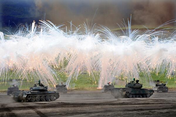 RT @JGSDF_pr: 本日より、平成25年度富士総合火力演習（そうかえん）の