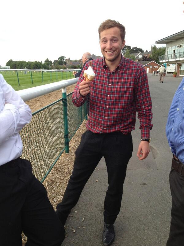 Scruffy Tramp wins the 7:20 at Warwick - cue huge celebrations and ice creams all round <a href="/RobertSilk/">Robert Silk</a>