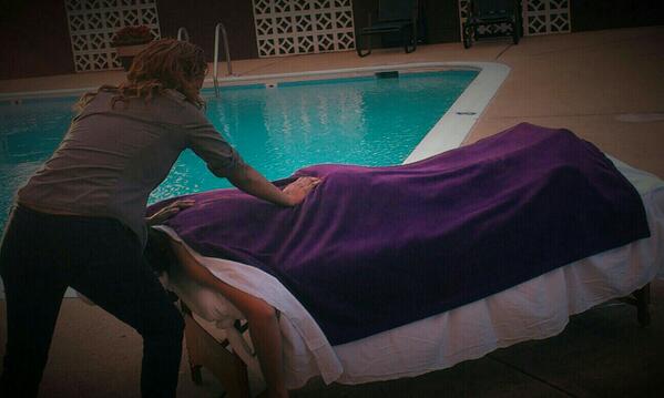 #Touchofamor tip 25: A good deep stretch for the back is really great before you get into your 1st massage stroke!!!