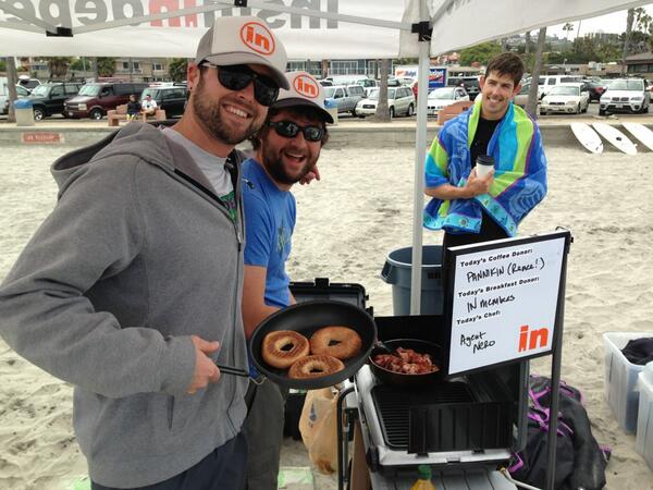 IN_Events's tweet photo. Gourmet chef love from @T1DHammer and @gflo_ at today's @IN_Revolution #sandiego #DawnPhenom. http://t.co/sCJizruNlW