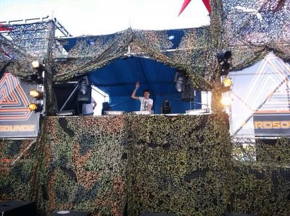 DenzaDJ's tweet photo. Funkybeach Festival was great! Played at the Hardsoundz Stage! http://t.co/x1L4czKydZ