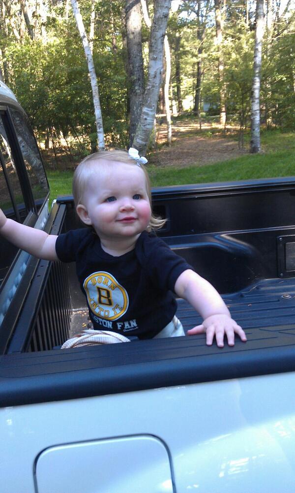PeterMagner's tweet photo. Hockey Hair! Go Bs! @CollMagner http://t.co/UCsv4cxYNx