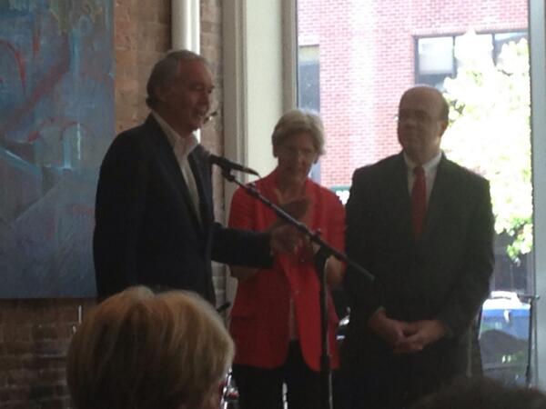 SueWinMA's tweet photo. Great pic of @SenWarren and @RepMcGovern w/ Ed. RT @TrishLeonard Nice turnout for @EdMarkey! http://t.co/QM8GiZBMMx