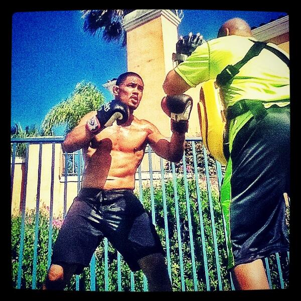RuffoBrothers's tweet photo. @mark_munoz is looking impressive http://t.co/JVt1opUfL9