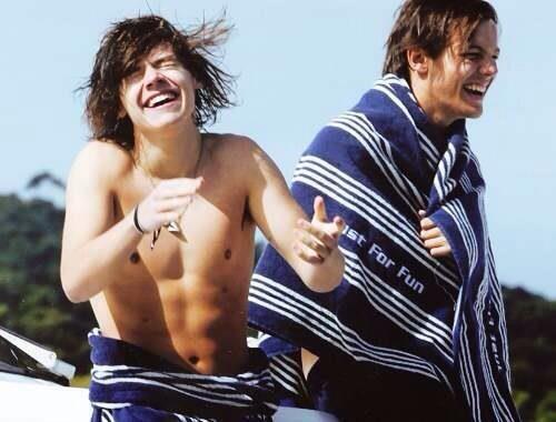 cheesyniall's tweet photo. this photo gets me smiling all the time http://t.co/7ANeXLGDNX