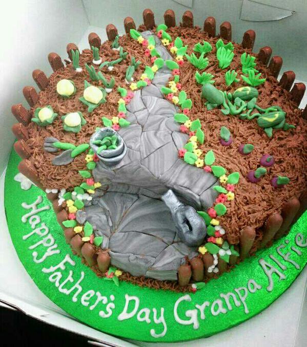 Jan_Cake_Lady's tweet photo. #garden #cake #fathersday RT http://t.co/HJsAxPxPY7
