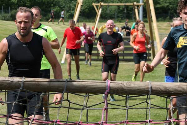 Nijverdal als survivalhoofdstad? Mooi om te zien hoe @StrongmanRunNL gebruik kan maken van onze hindernisbaan
