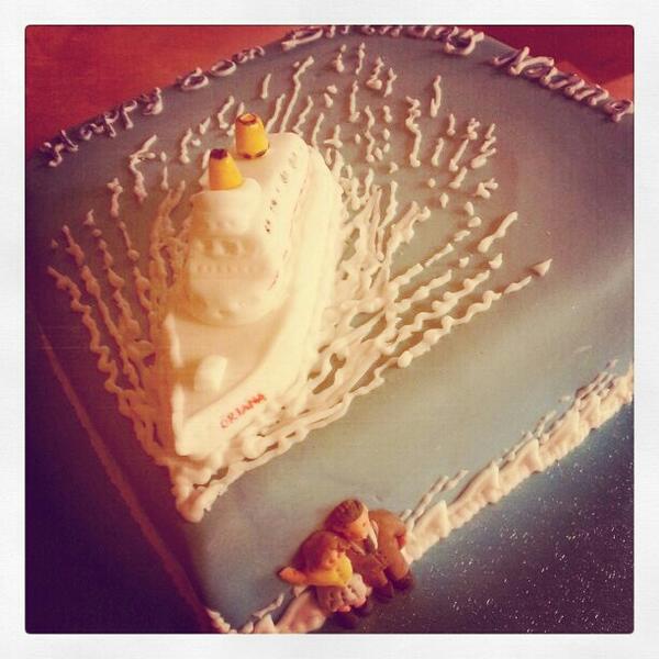 Jan_Cake_Lady's tweet photo. #boat #anniversary #sea #cake RT http://t.co/w3qX3oPetc