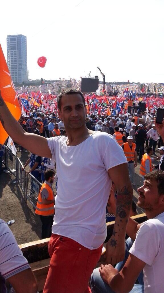 BM5IGx4CQAIcLdB.jpg:large