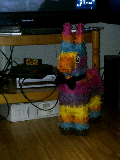 Buro Piñata tweet media