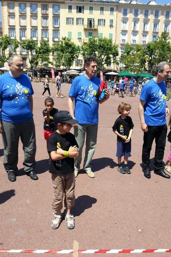 djskippy2's tweet photo. #tdf2013 #municipales2014 #boysband http://t.co/8YOb4O4iAX