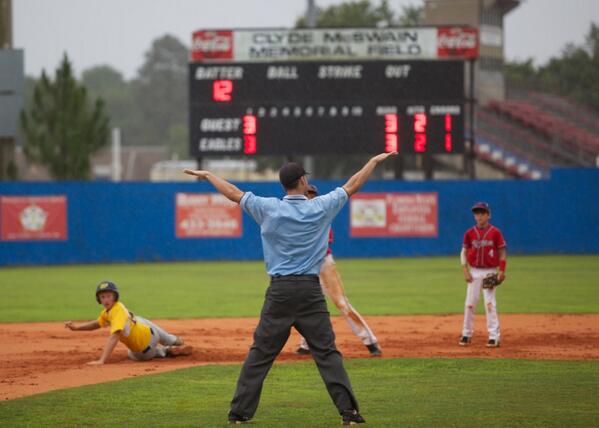 GeorgiaRaptors's tweet photo. Remember the rain in Pensacola… Great Shot http://t.co/44kpNXIMnJ