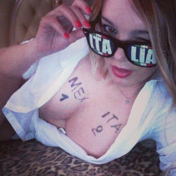 virginiecapric's tweet photo. Voila victoire 1 Mexique 2 Italie #MEXITA #MexiqueItalie #Balotelli http://t.co/sc5gD4lChG