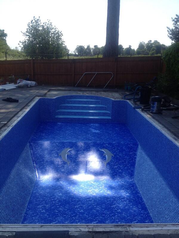 Moobs29's tweet image. A recent Alkorplan liner install by South East Pools