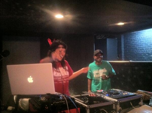 kennyta03's tweet photo. #b3113 4 "ppl want to know what the DJ thinks the night is going to be like at the club, social media answer that" http://t.co/IbuOr0y1oz