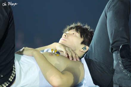 RT @yesyeong: '0' '@sjhaes: RT @haegram: BUAHAHSHAA'@ilovedonghae: NIPPLE =DD