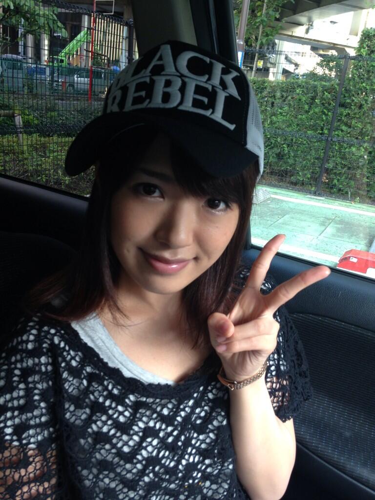 せっき〜ksgk△ on X: 今日は新人の百田まゆかちゃんとメーカーさんに挨拶回り中です。  写メを撮らせて貰らおうとしたらキャップが似合いそうだから被って貰いました(*^_^*) http:t.cod5eEjdflLq  X