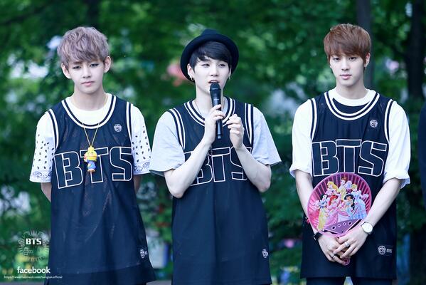#방탄소년단 #BTS V &amp; SUGA &amp; Jin @인기가요 미니팬미팅