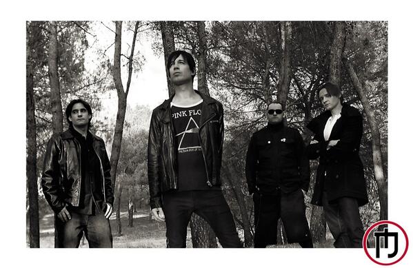 Rockography tweet media
