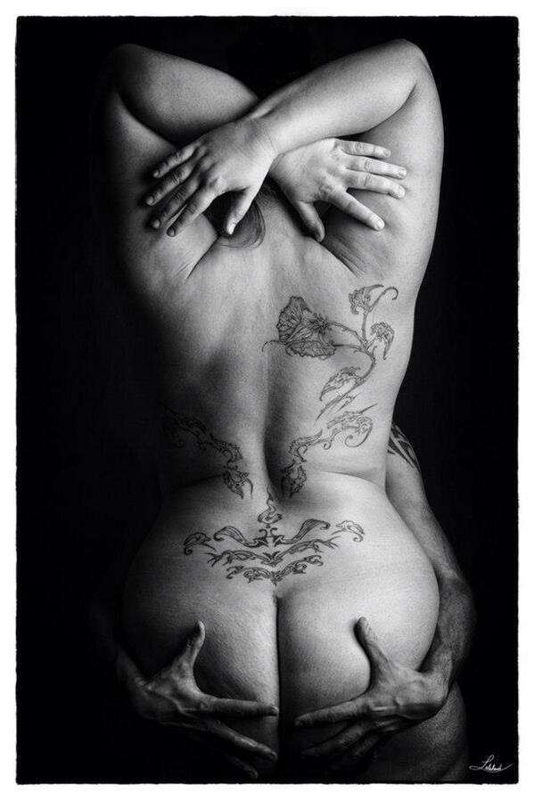 Lyna Sweet on Twitter: "#N&B #curves #bbw #tatoo #ass <a href=