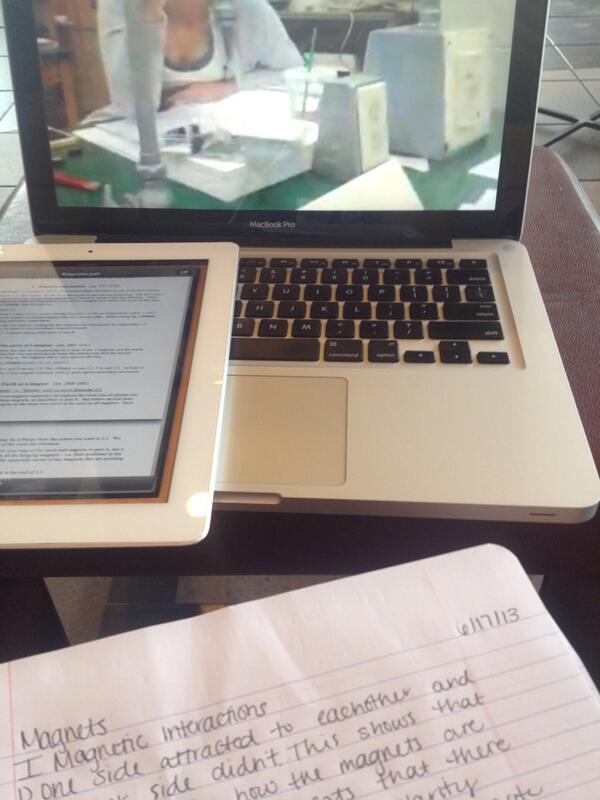 BadLuck_Bethany's tweet image. I thank god for technology. #Missingclass #IGotSkypeTho