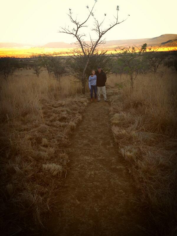 Building brand new route with <a href="/Roxannejgreen/">Roxanne Green</a> for <a href="/bergandbush/">Berg & Bush</a> this year! Look forward to some flippin great riding!