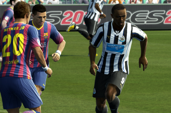 NotAzri's tweet image. In the end, Cisse pakai jugak jersi ada logo Wonga. #OnlyInVideoGames