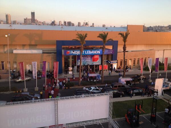 LeaSaber's tweet photo. @project_lebanon #outside #area #view #from #the #crane http://t.co/EZ765Jn9VI