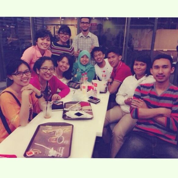 the closer you look, the less you'll see 👀 👀, hadfun night with team.. #movietime now you see me 😊