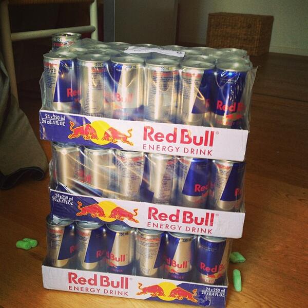Just received some red bull.. Thank you so much guys @red_bull_surfing <a href="/redbullPOR/">Red Bull Portugal</a>