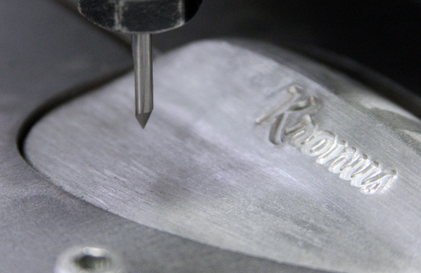 kronusgolf's tweet photo. Personalize a wedge for a unique Father’s Day gift http://t.co/GQzBJFaA27 #Golf #FathersDay http://t.co/RorrltMGaZ