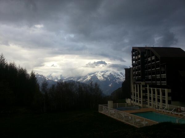 Ook met de eerste zichtbare regen ziet de alp er mooi uit! #ad6 #bigchallenge