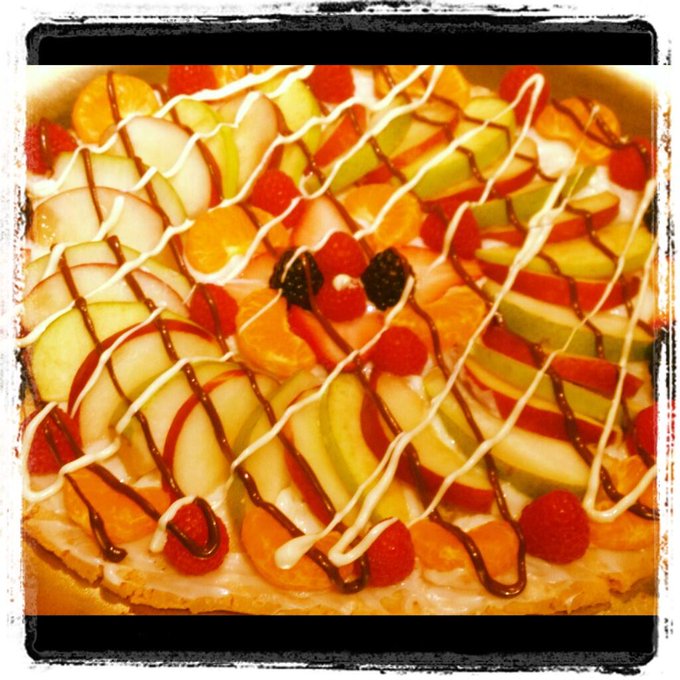 Wifey skills ;) #foodie #foodholicbloggers #foodporn #dessert #yummy #delicious @Paula_Deen http://t