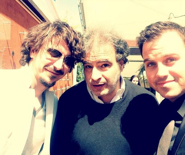 MagicHall's tweet image. Magie au village avec @tsamere et raph mezrahi , bien sympa !