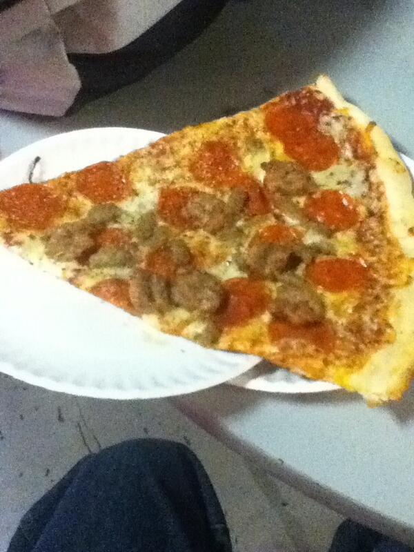 bsmith_19xx's tweet image. One slice #spinellispizza #heaven