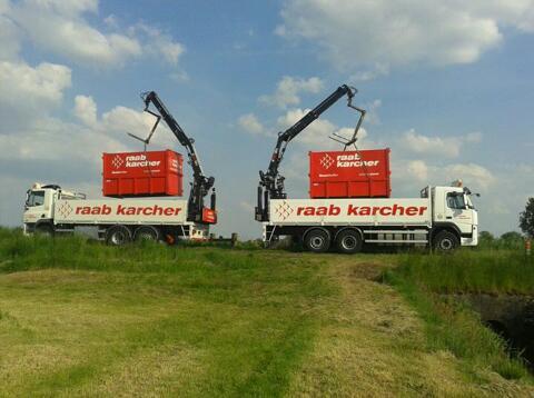 RudolfNijland's tweet photo. @RKB_Nieuwleusen , zonder logistiek zijn we nergens !!!  #RaabKarcher #kracht #uitstraling. Met dank aan @Hylke80 !! http://t.co/ZacoKujDQC