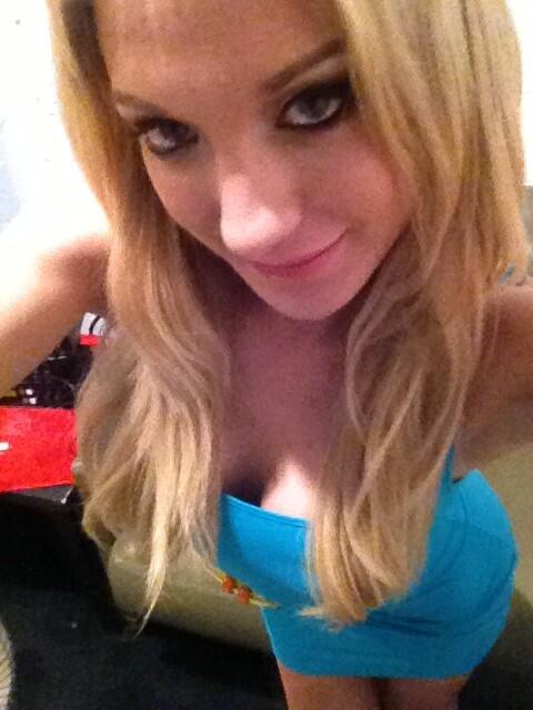 Going LIVE at 1!! Cum watch! http://t.co/psJ5agJEv4  !! Whoop!! http://t.co/CYSnwSfC9N<a href="/tag/realshit"class="tags"><span>#realshit</span></a><a href="/tag/honesty"class="tags"><span>#honesty</span></a><a href="/tag/embraceyourself"class="tags"><span>#embraceyourself</span></a>