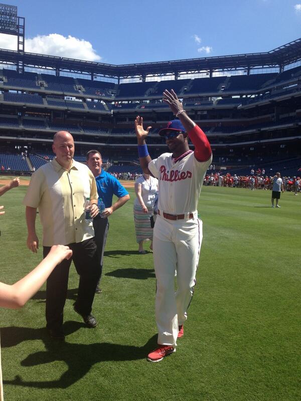 steph814's tweet image. He is entitled to always walk around like this.  #domBomb